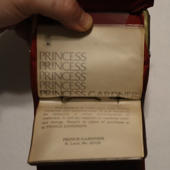 Princess Gardner - Genuine Lambskin - Wallet, Coin, Cardholder - Red - Picture 11 of 13